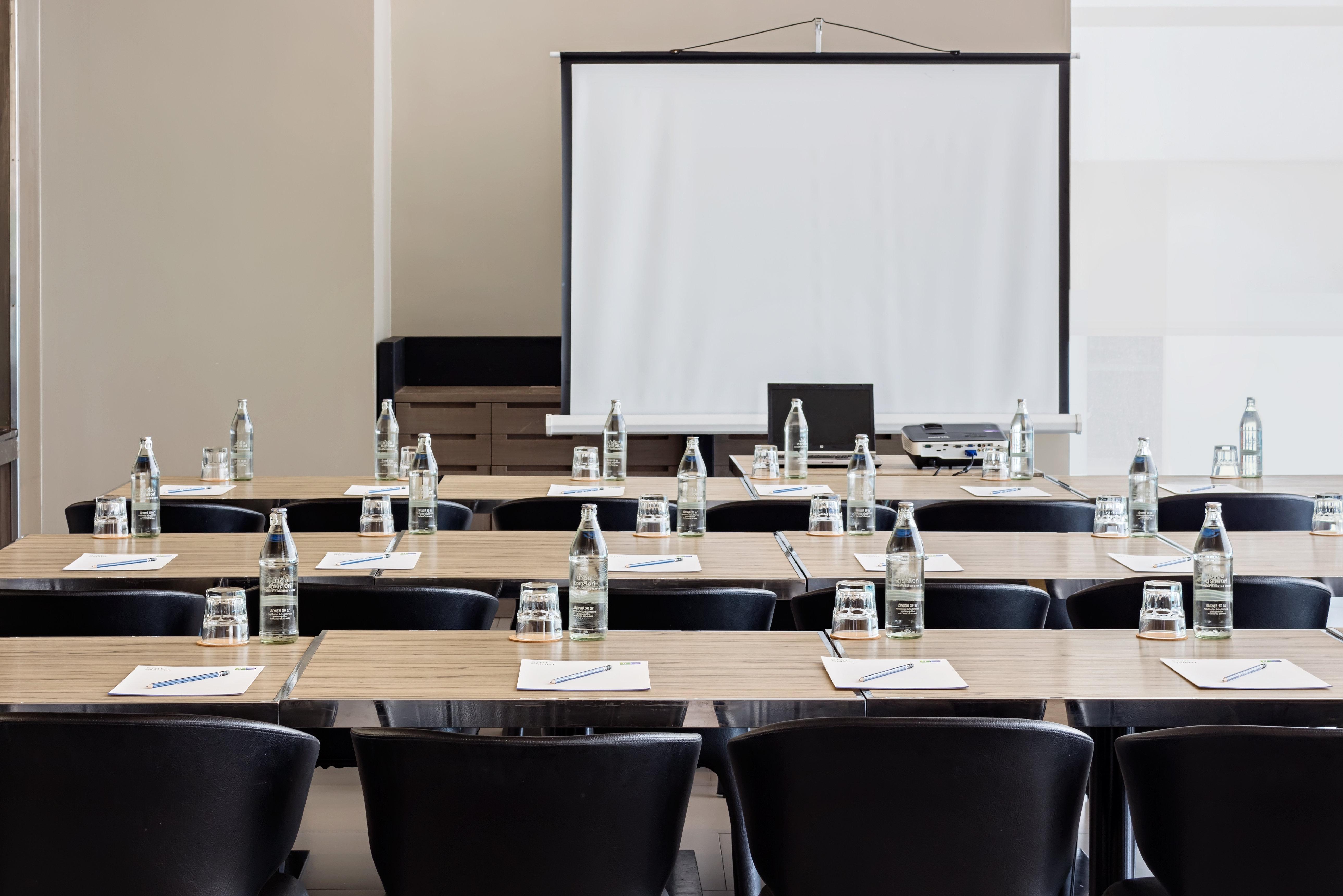 Holiday Inn Express Bangkok Siam By Ihg Exterior photo