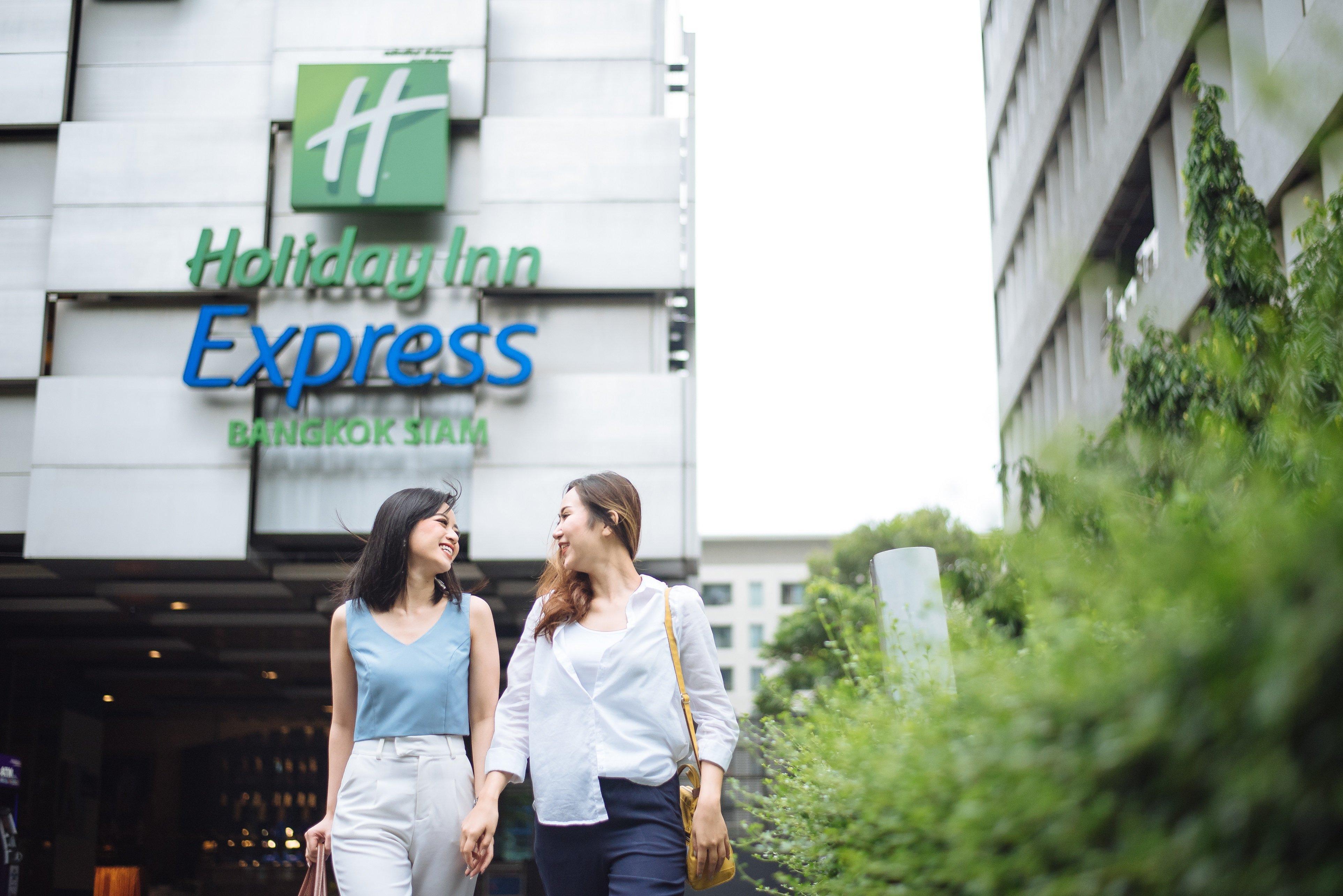 Holiday Inn Express Bangkok Siam By Ihg Exterior photo