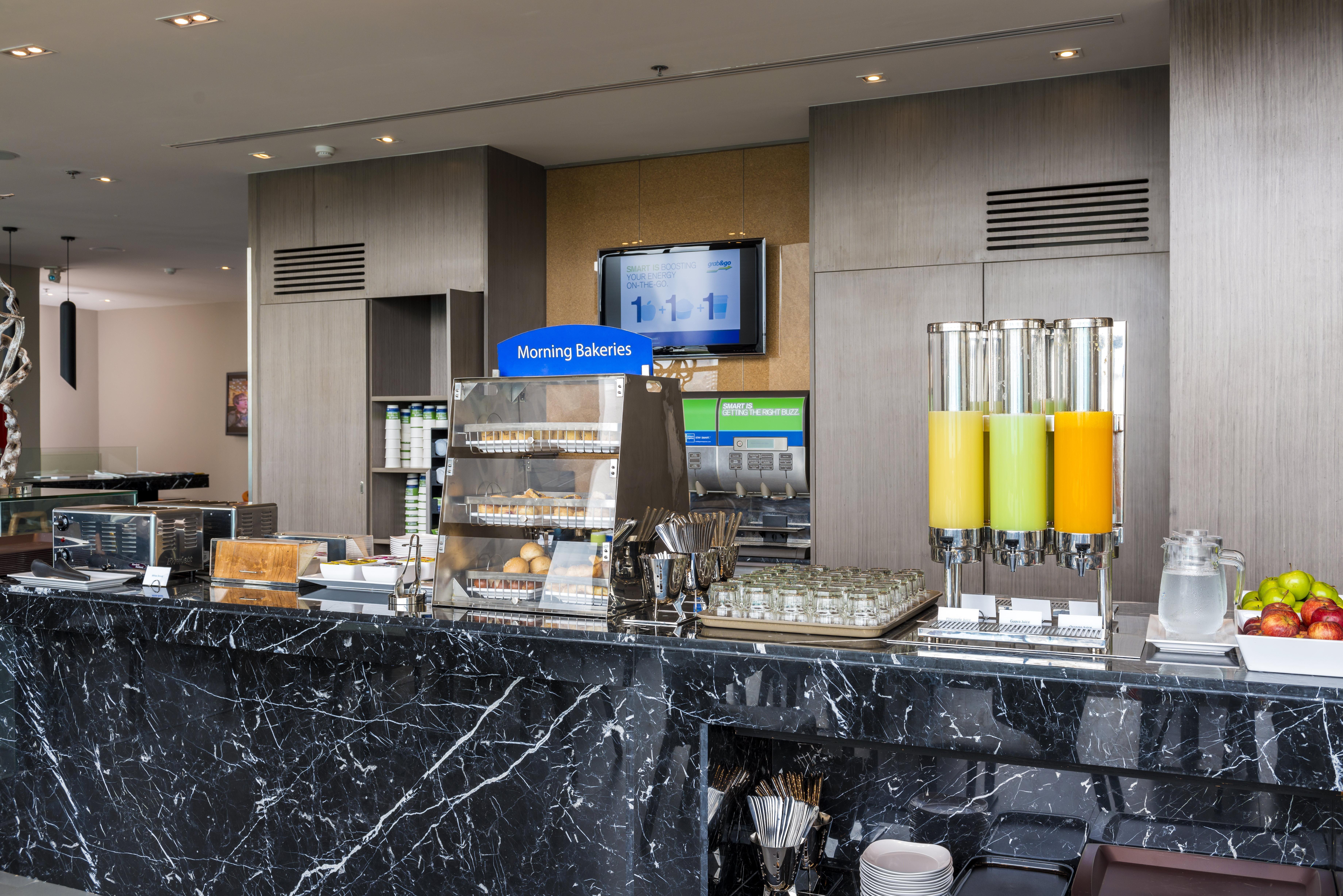 Holiday Inn Express Bangkok Siam By Ihg Exterior photo