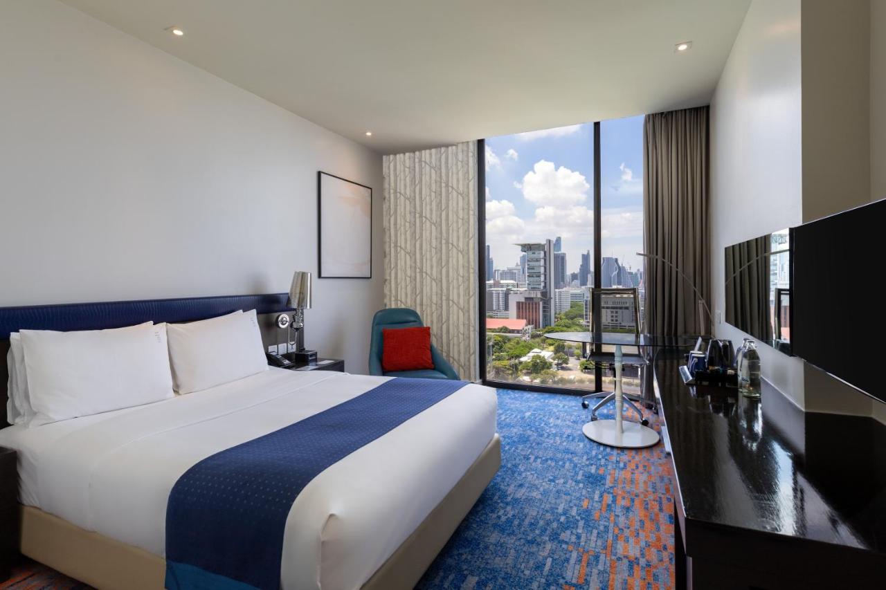 Holiday Inn Express Bangkok Siam By Ihg Exterior photo