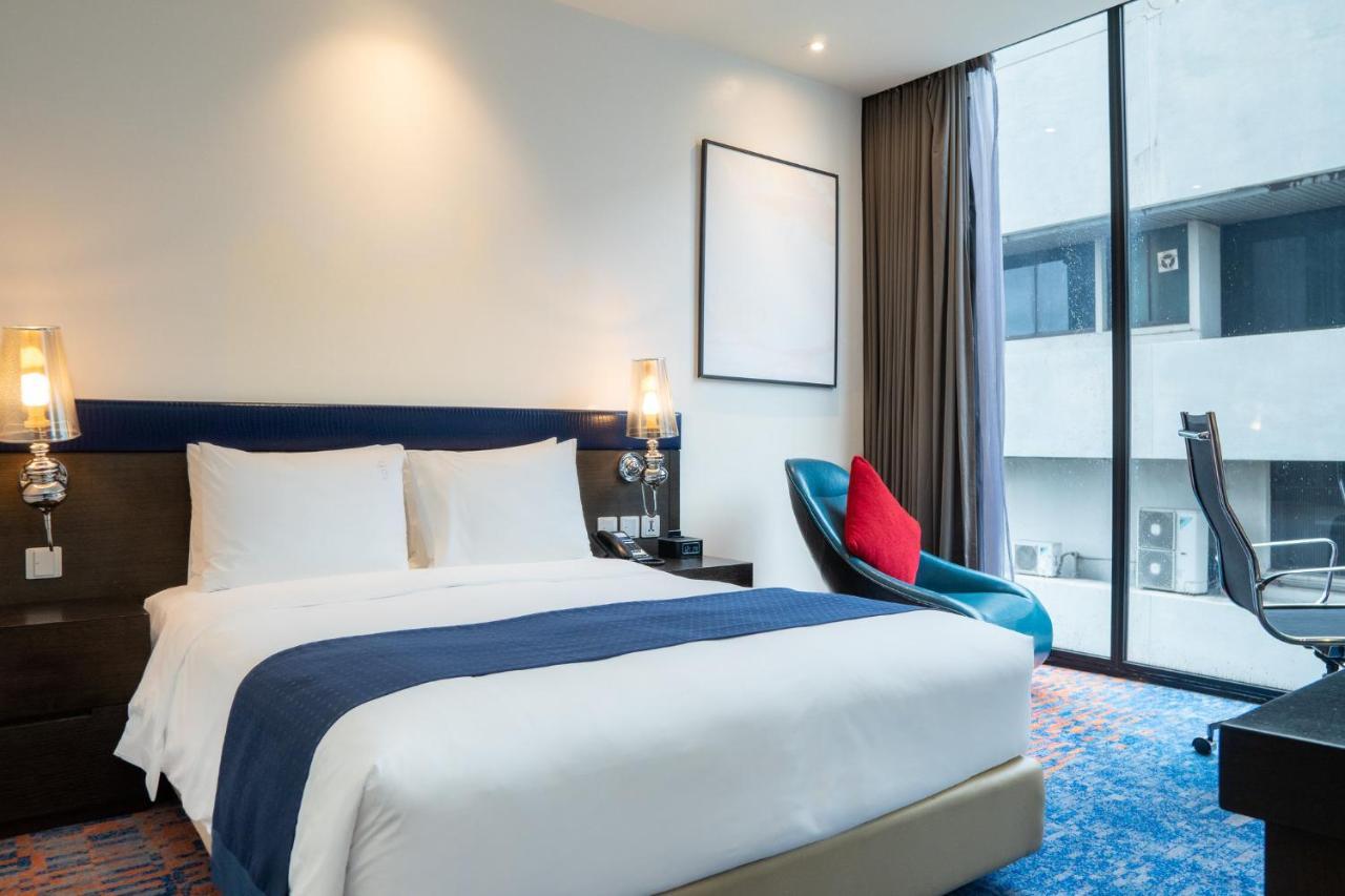 Holiday Inn Express Bangkok Siam By Ihg Exterior photo
