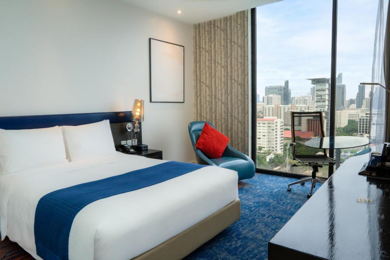 Holiday Inn Express Bangkok Siam By Ihg Exterior photo