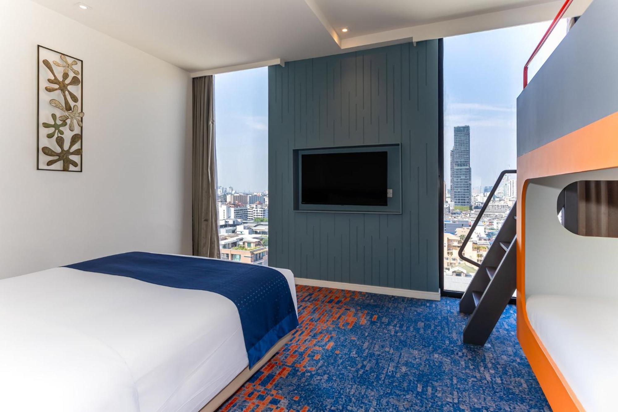 Holiday Inn Express Bangkok Siam By Ihg Exterior photo